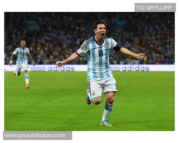 全球足球明星的成长故事与传奇人生全解析